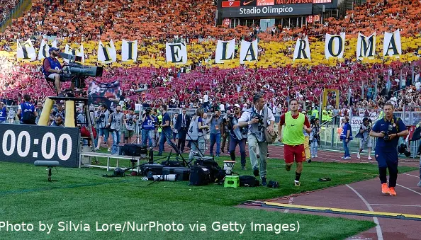 totti corsa sotto coreografia