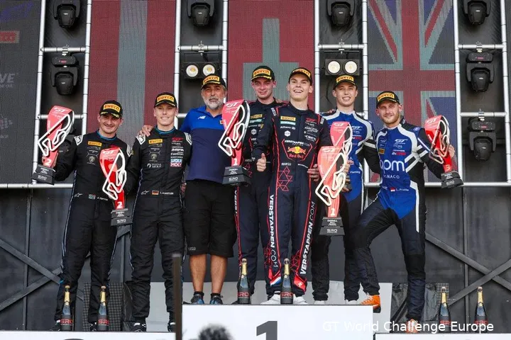 thierry-vermeulen-chris-lulham-GT World Challenge Europe-verstappen.com racing-14