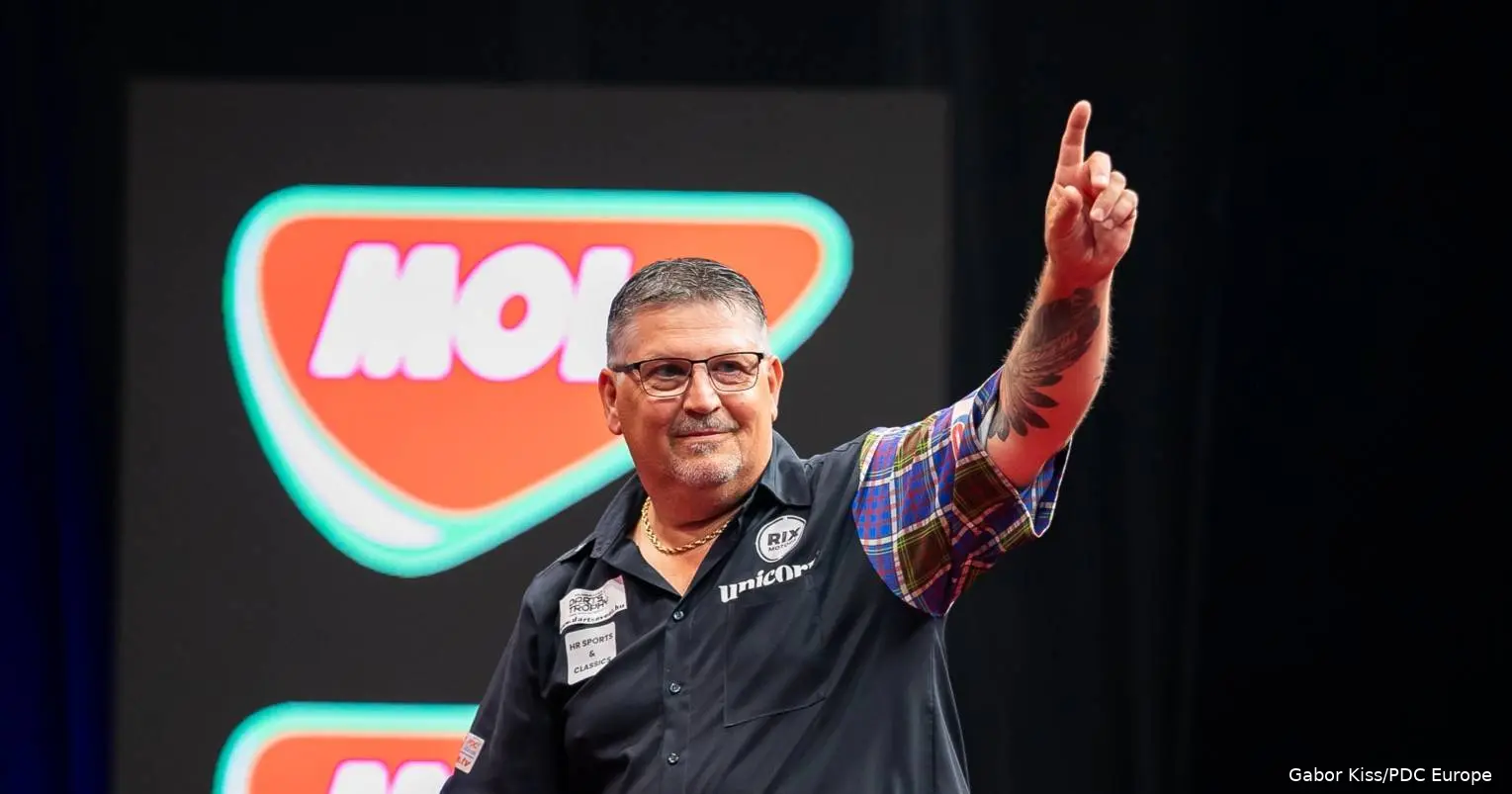 Gary Anderson (6)