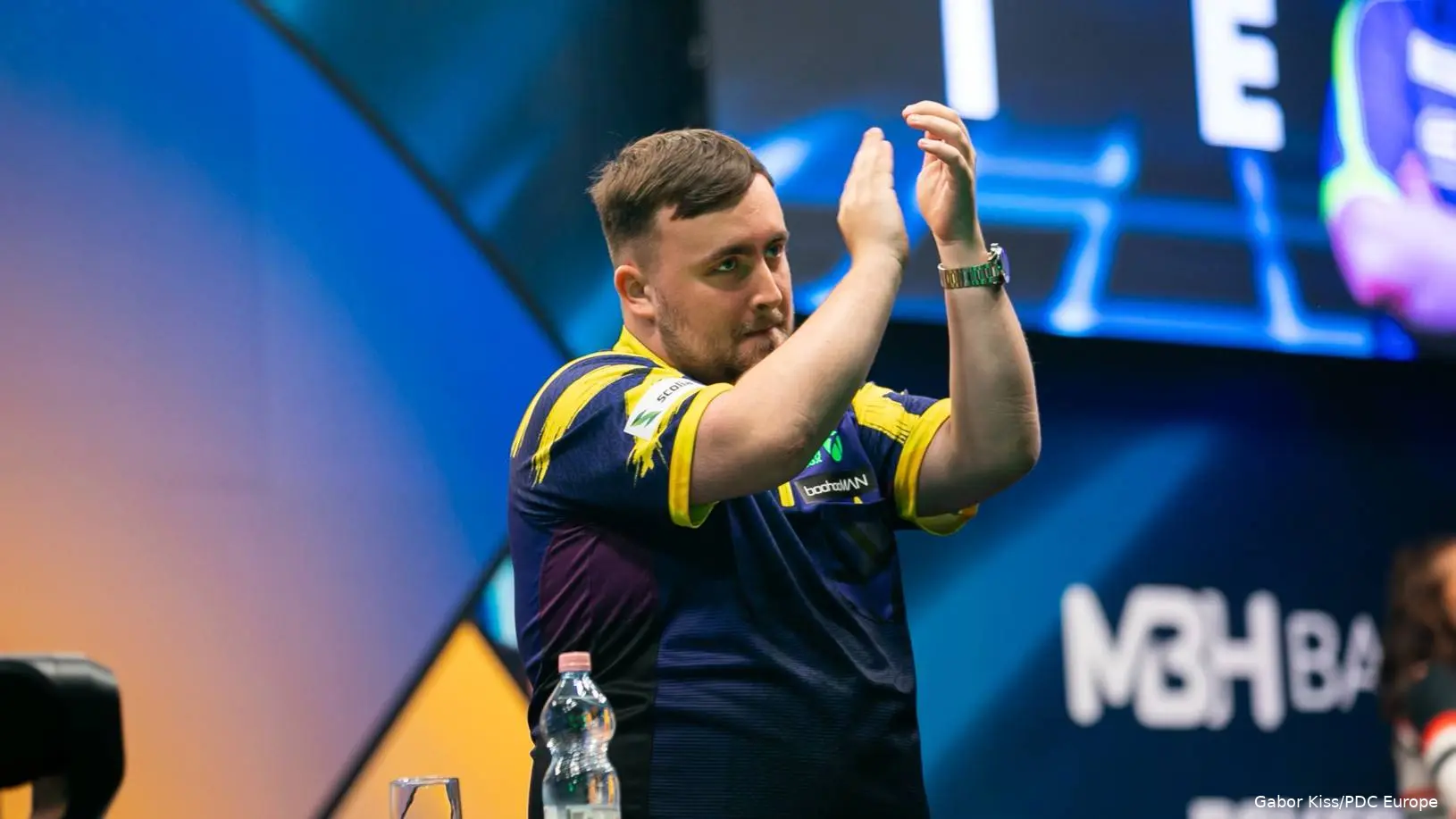 Luke Littler (3)