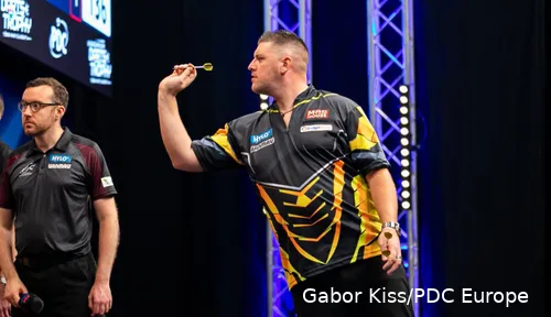 Daryl Gurney in actie