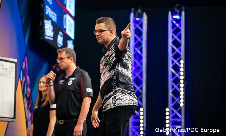 Gian van Veen is de eerste Nederlander in de Players Championship Order of Merit