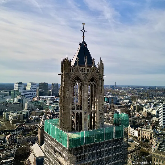 domtoren uit steigers maart 2024