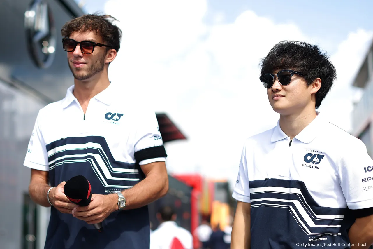 yuki tsunoda pierre gasly alphatauri f1 2022f1663838975