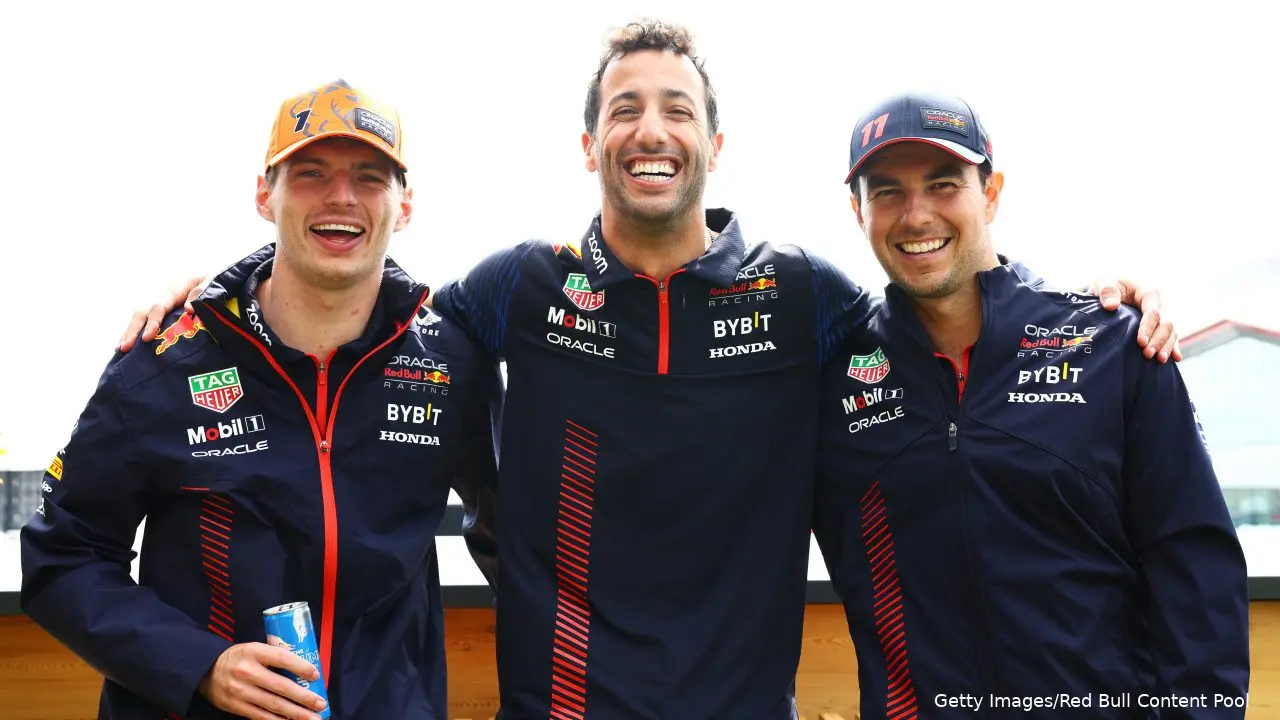 max verstappen daniel ricciardo sergio perez silverstone 2023f1689607257