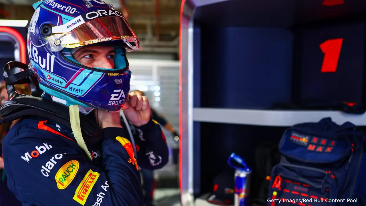 max verstappen gp miami 2023 helmf1684826426