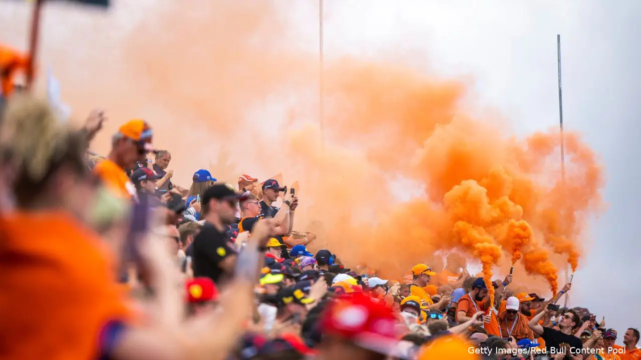 nederlandse f1 fans rookbommenf1660897492