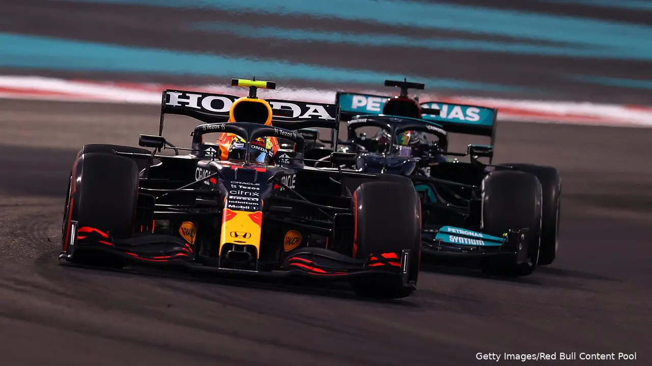 sergio perez lewis hamilton gp abu dhabi 2021f1668503757