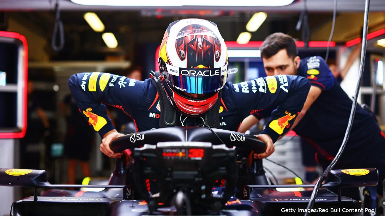 jake dennis abu dhabi test 2023f1701258356