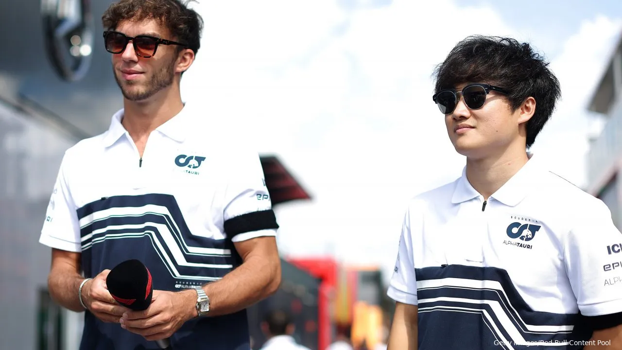 yuki tsunoda pierre gasly alphatauri f1 2022f1663838975