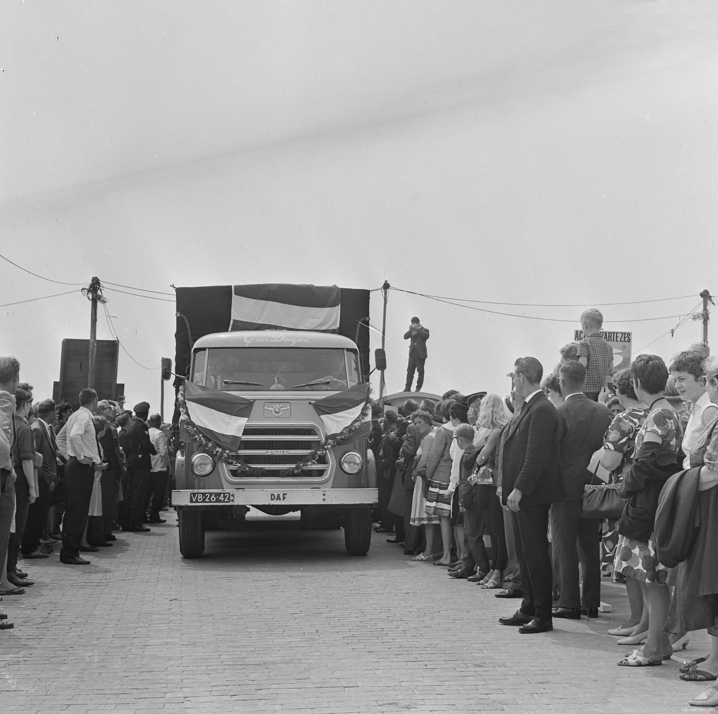 eerste vrachtwagen gijs van dongen