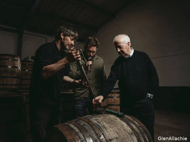 billy-walker-glenallachie at a whisky cask