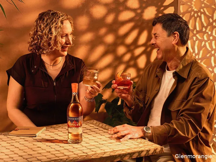 Dr Bill Lumsden en Gillian MacDonald Glenmorangie A Tale of Spices single malt whisky