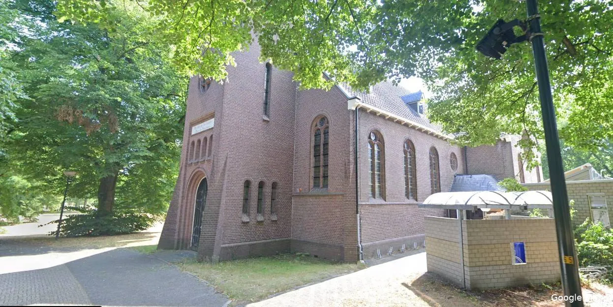 Herdenking bombardement op Wolfheze: luiden kerkklok
