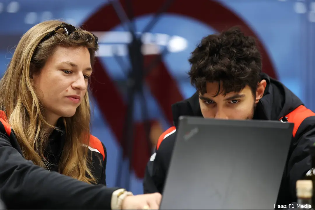 laura-müller-esteban-ocon-haas-nederland-zandvoort-2026-vrijdag