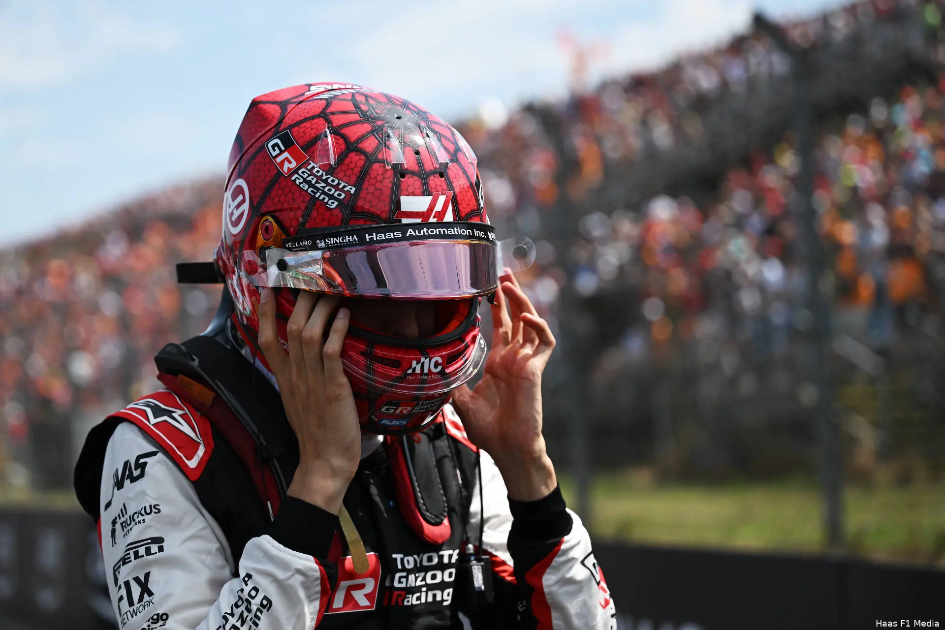 esteban-ocon-haas-gp-hongarije-2026-zondag-2