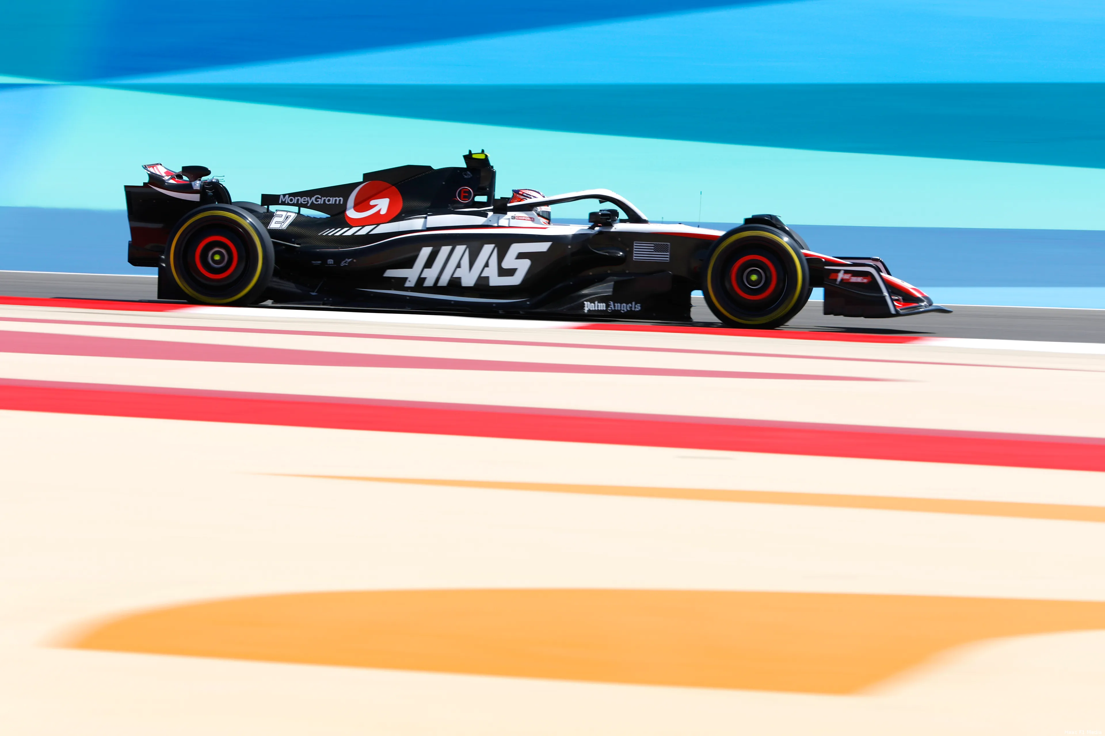 nico hulkenberg vf 23 haas f1 testing bahrein 2023 4