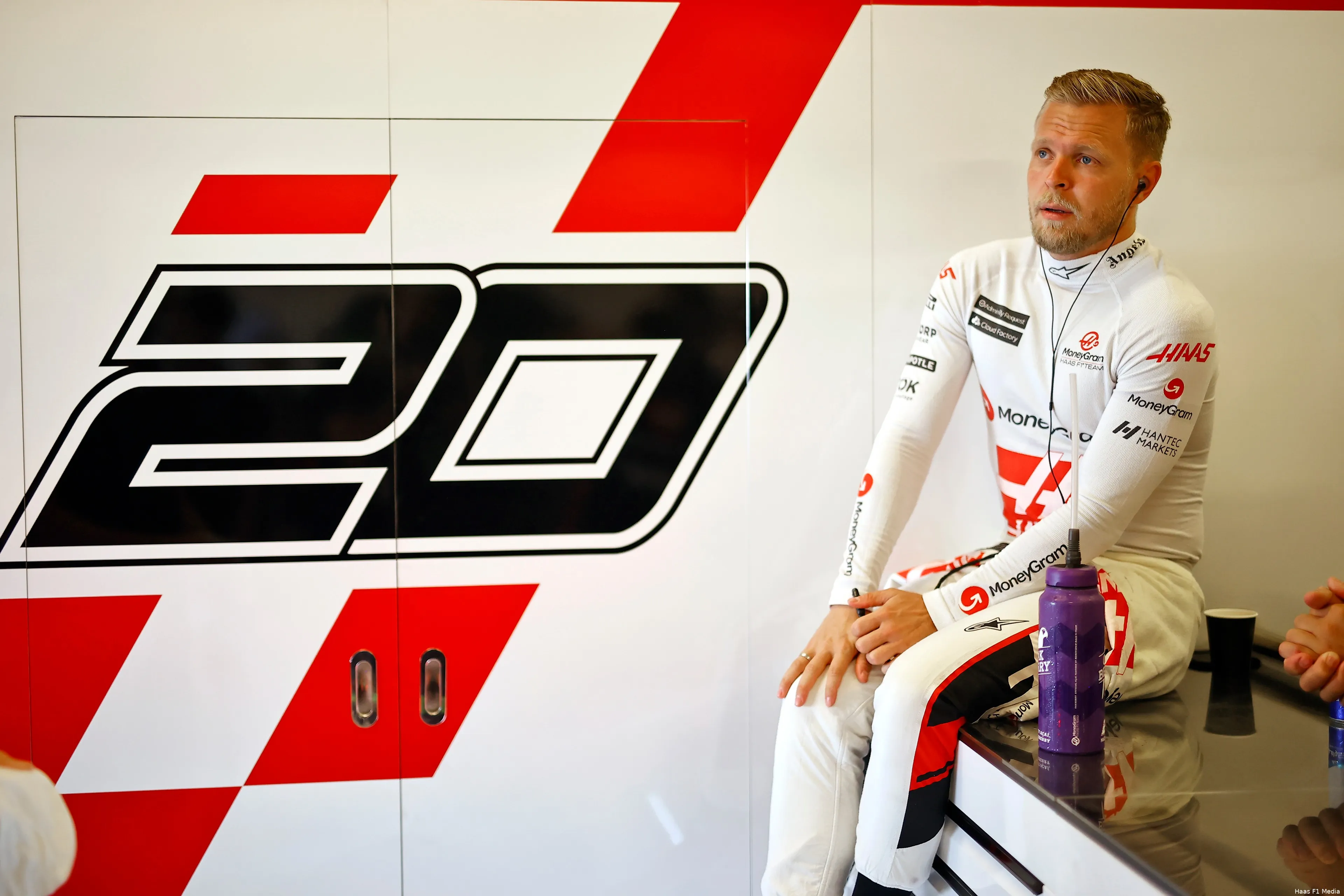 kevin magnussen 20 haas abu dhabi 2