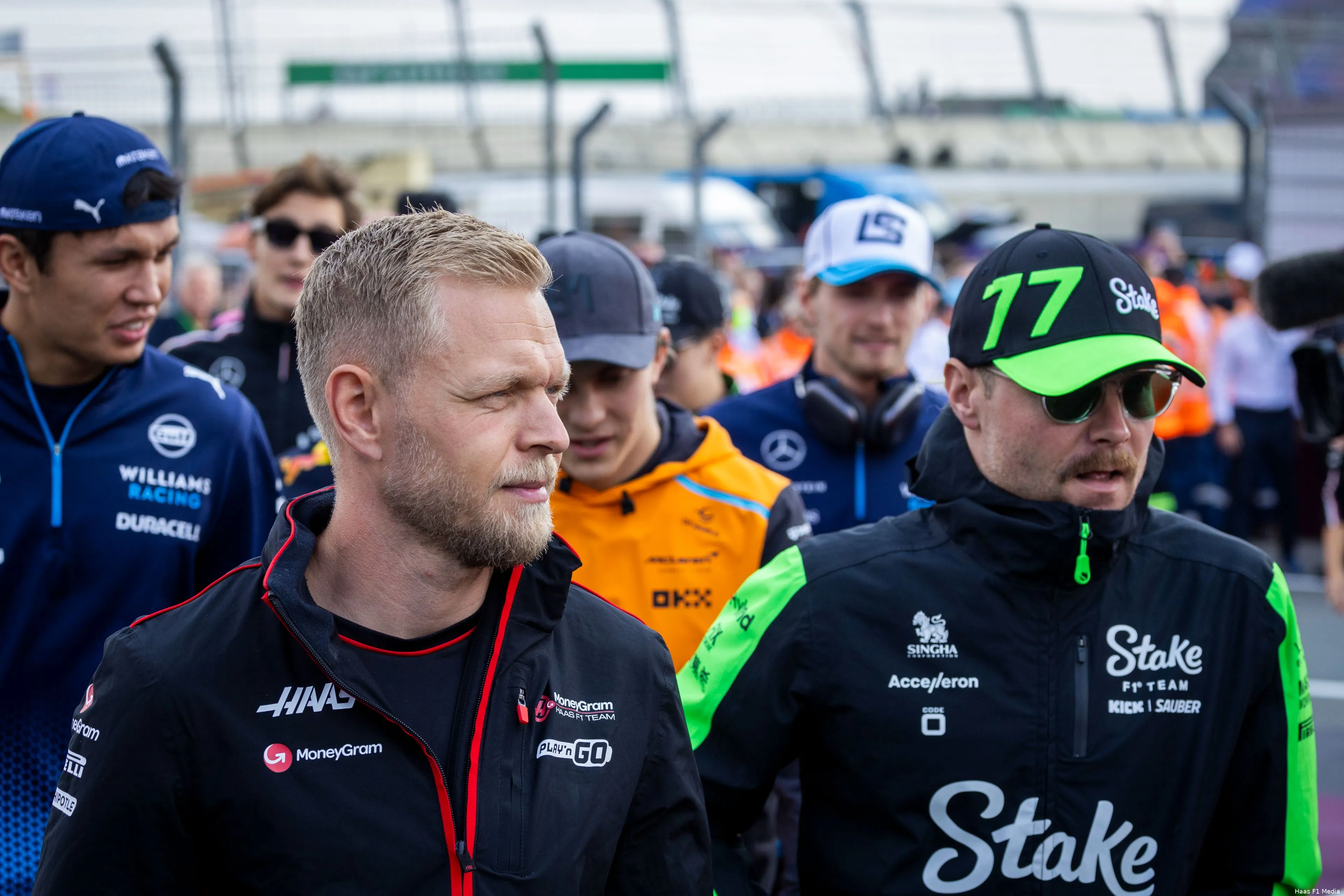 valtteri bottas kevin magnussen alexander albon haas gp nederland zondag 2024