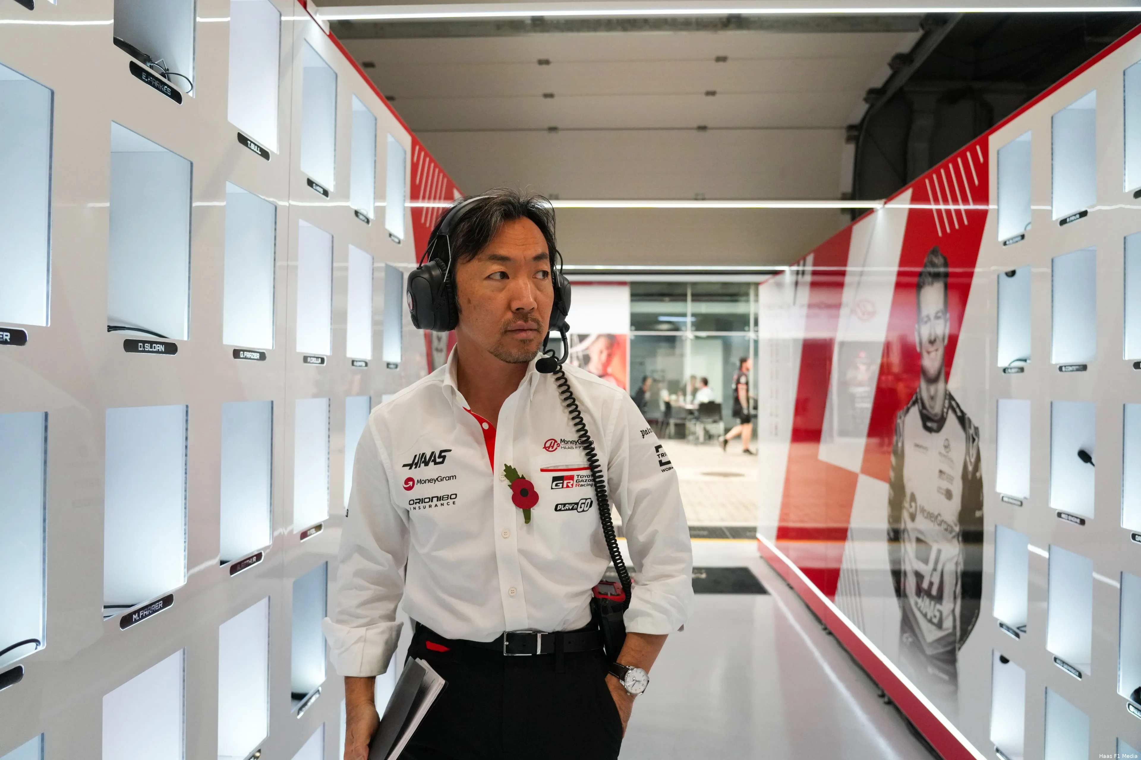 ayao komatsu haas 8139