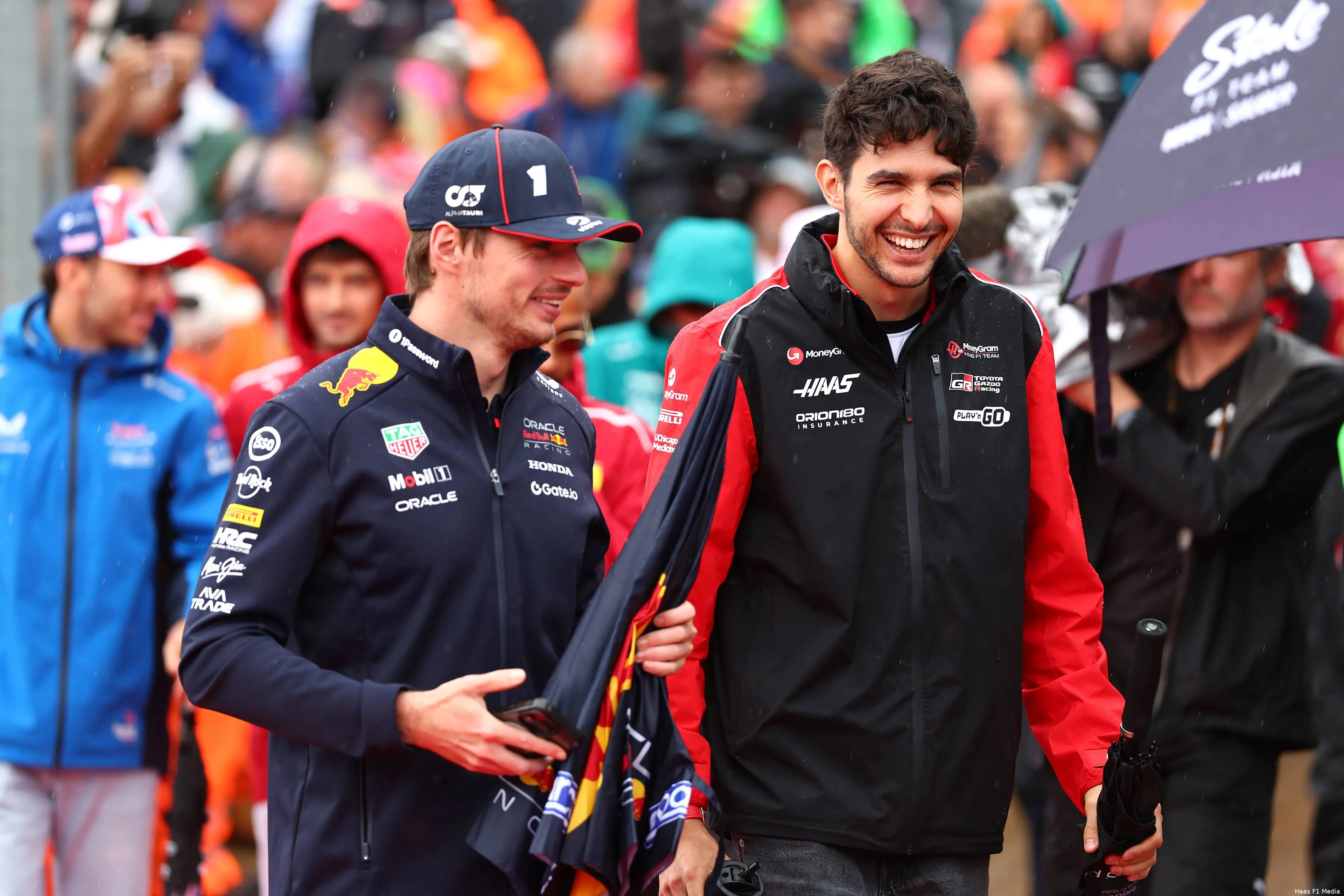 esteban ocon haas max verstappen red bull racing gp groot brittannie 2025