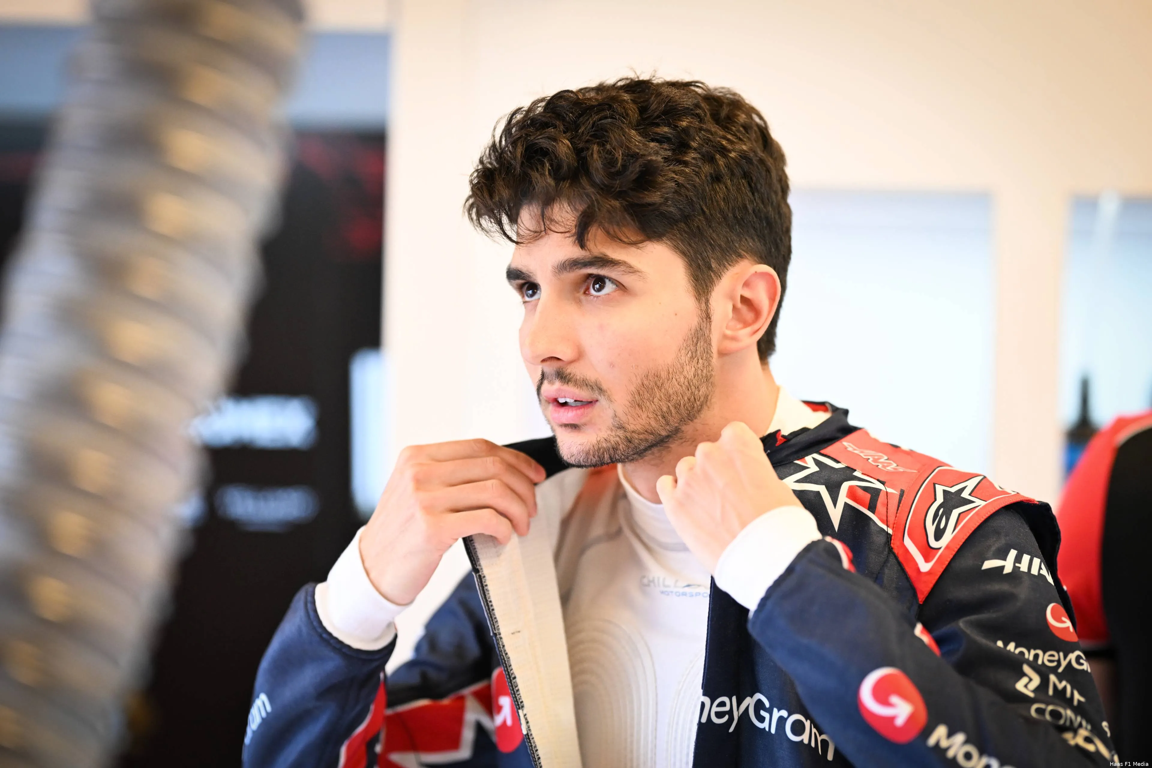 esteban-ocon-haas-cota-2025-2