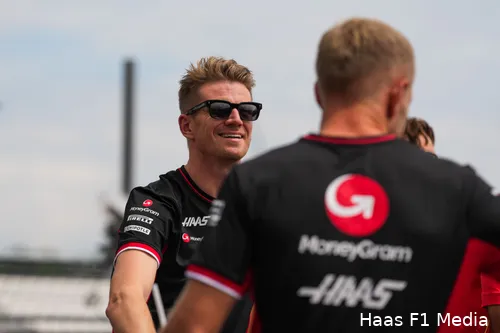 Hülkenberg veegt de vloer aan met Magnussen momenteel.