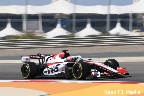 esteban-ocon-haas-VF-26-bahrein-wintertest-woensdag