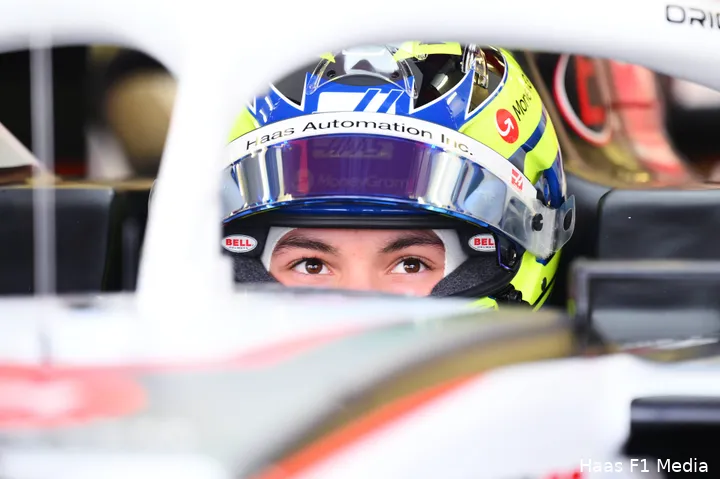 oliver bearman haas testdagen bahrein 2025