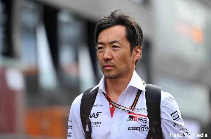 haas ayao komatsu gp hongarije 2025 zondag