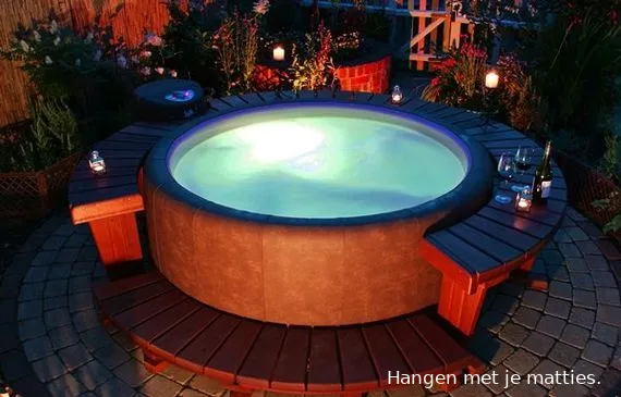 hottub05