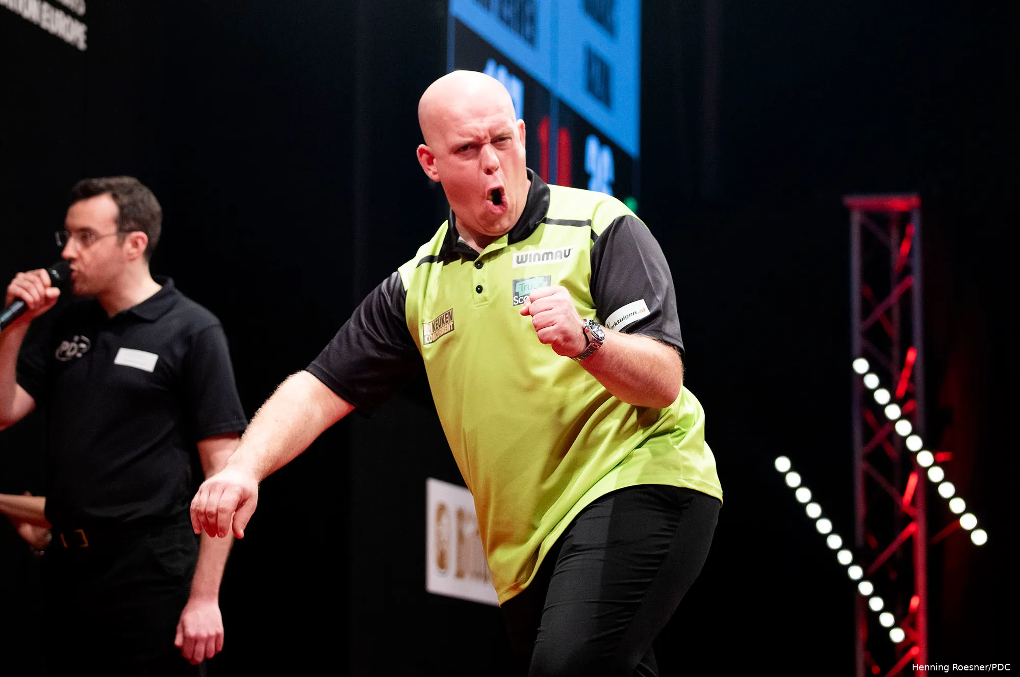 103  Michael van Gerwen 2000