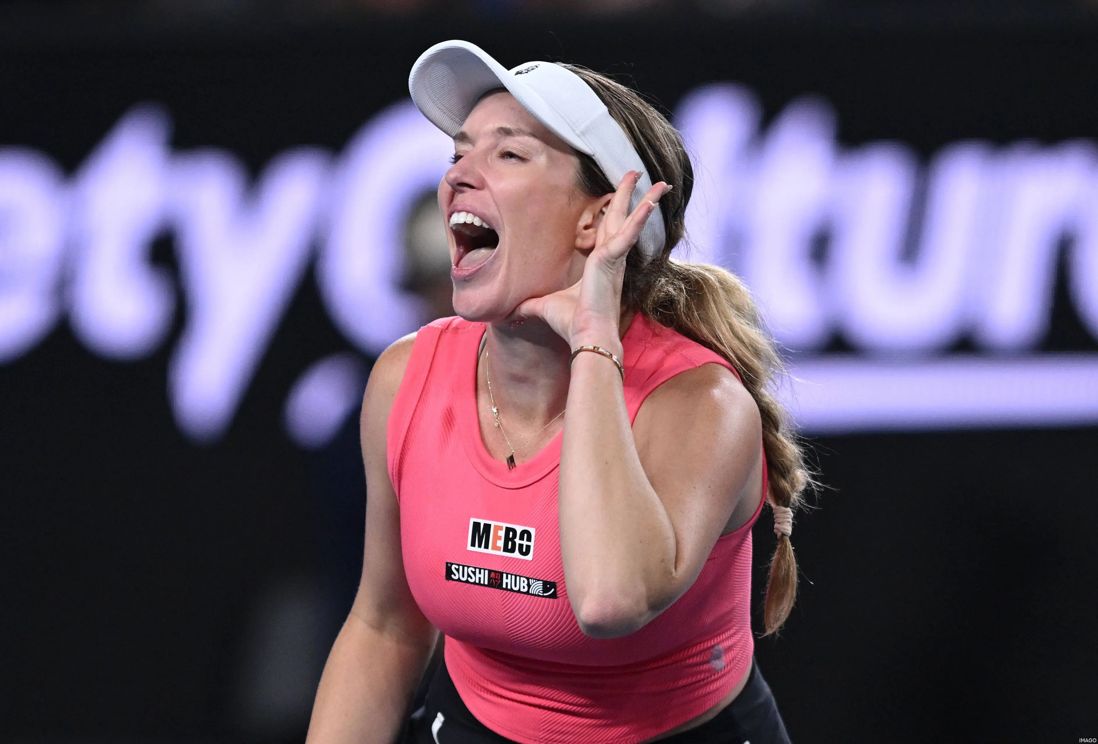 Iga Swiatek s Misery Continues As Danielle Collins Clinches Crushing Iga Swiatek s Misery Continues As Danielle Collins Clinches Crushing