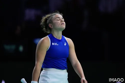 No Coco Gauff sino Magda Linette en una buena ocasión para Jasmine Paolini.