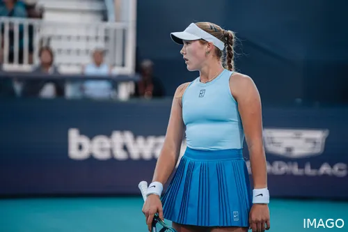 Mirra Andreeva pictured has caused Swiatek all sorts of problems recently but it was another upstart this time in Miami doing the damage.