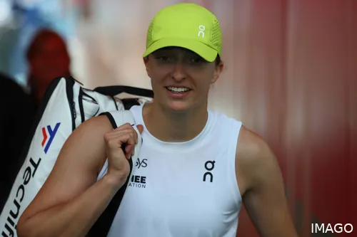 Iga Swiatek suffers one of the worst losses of her career on paper.