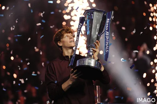 Sinner gana el título de las ATP Finals ante Alcaraz