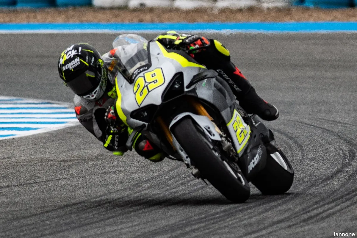 andrea iannone jerez test 2023