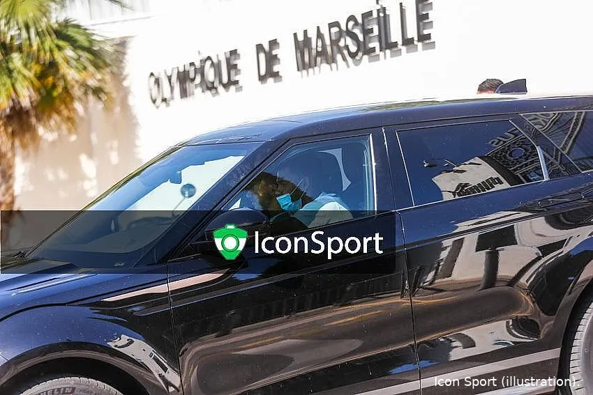 deux joueurs de l om se font tirer dessus au retour du havre iconsport 132003 0003 376088