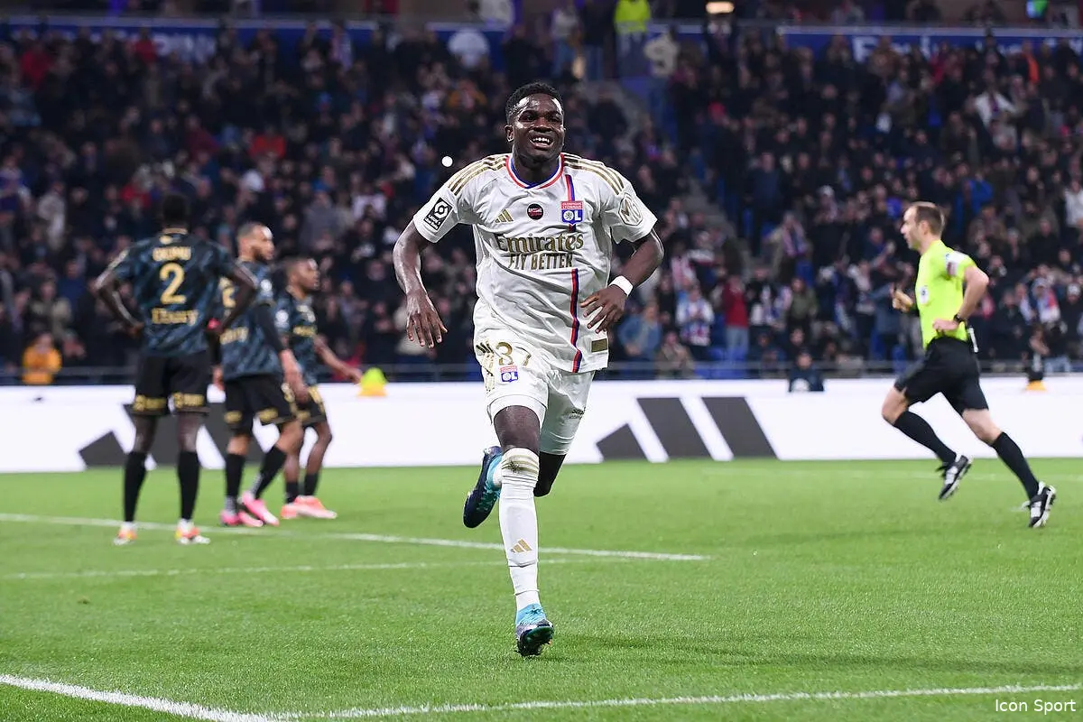 OL : Nuamah commence à faire scandale en interne