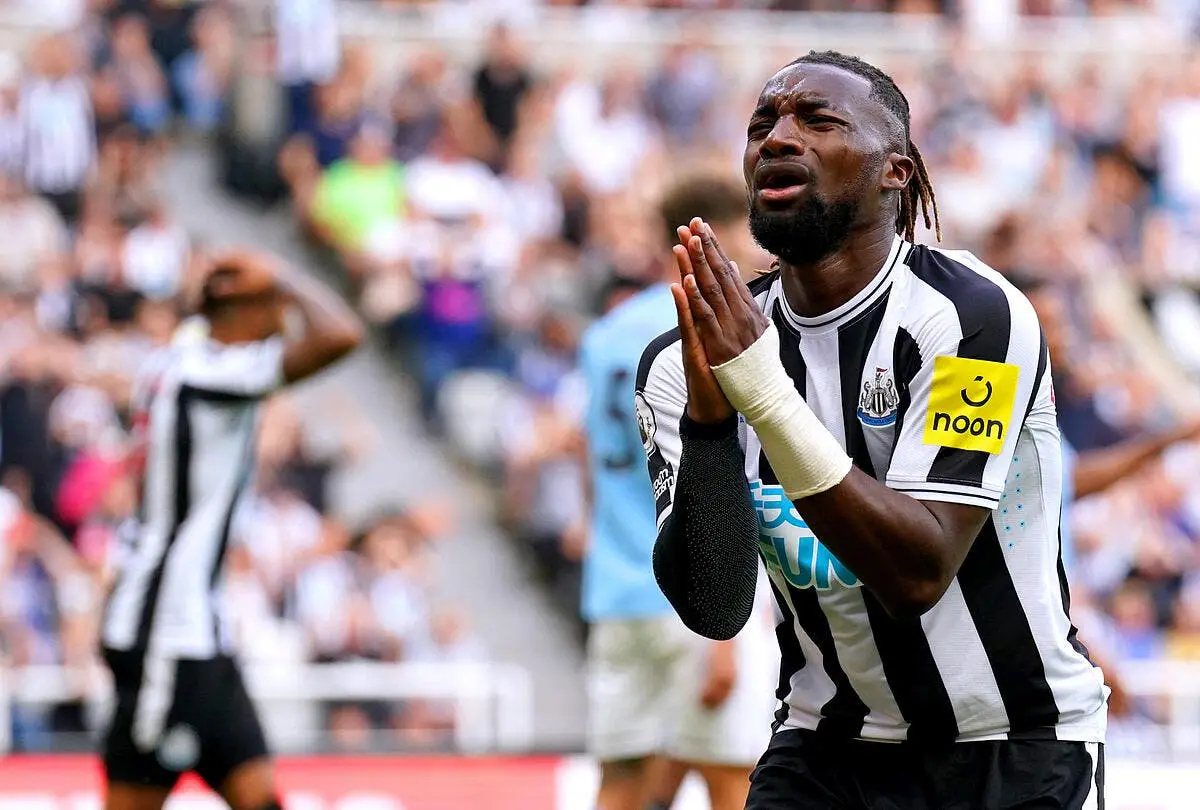 allan saint maximin interpelle didier deschamps et supprime icon 68415638 348479
