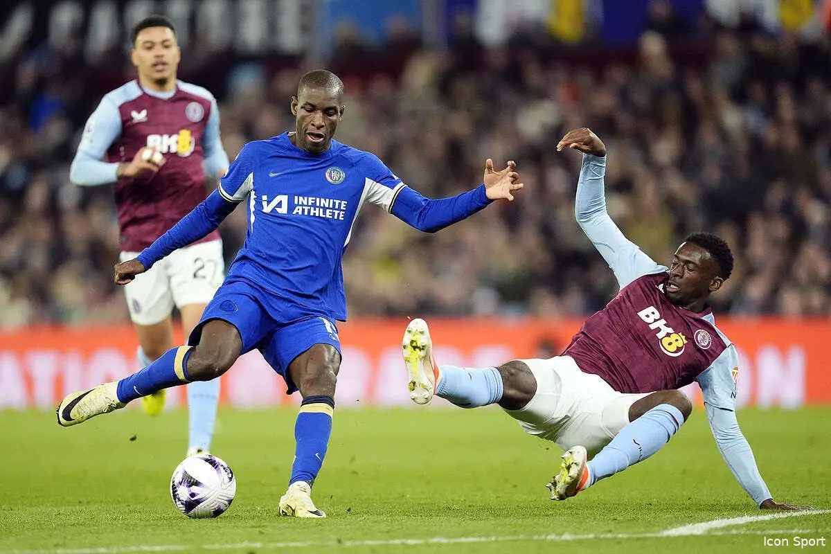 Ang : Aston Villa a eu chaud contre Chelsea