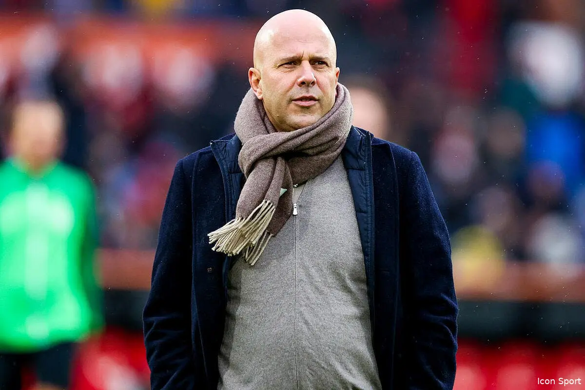 Arne Slot a annoncé son départ pour Liverpool