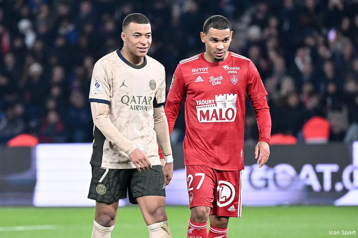 avec le psg mbappe se fait flasher a 125 millions d euros icon ab9 8027 2 371249