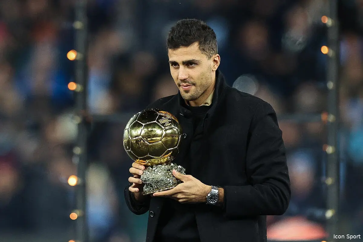 Cristiano Ronaldo reçoit une leçon d'humilité par un Ballon d'Or