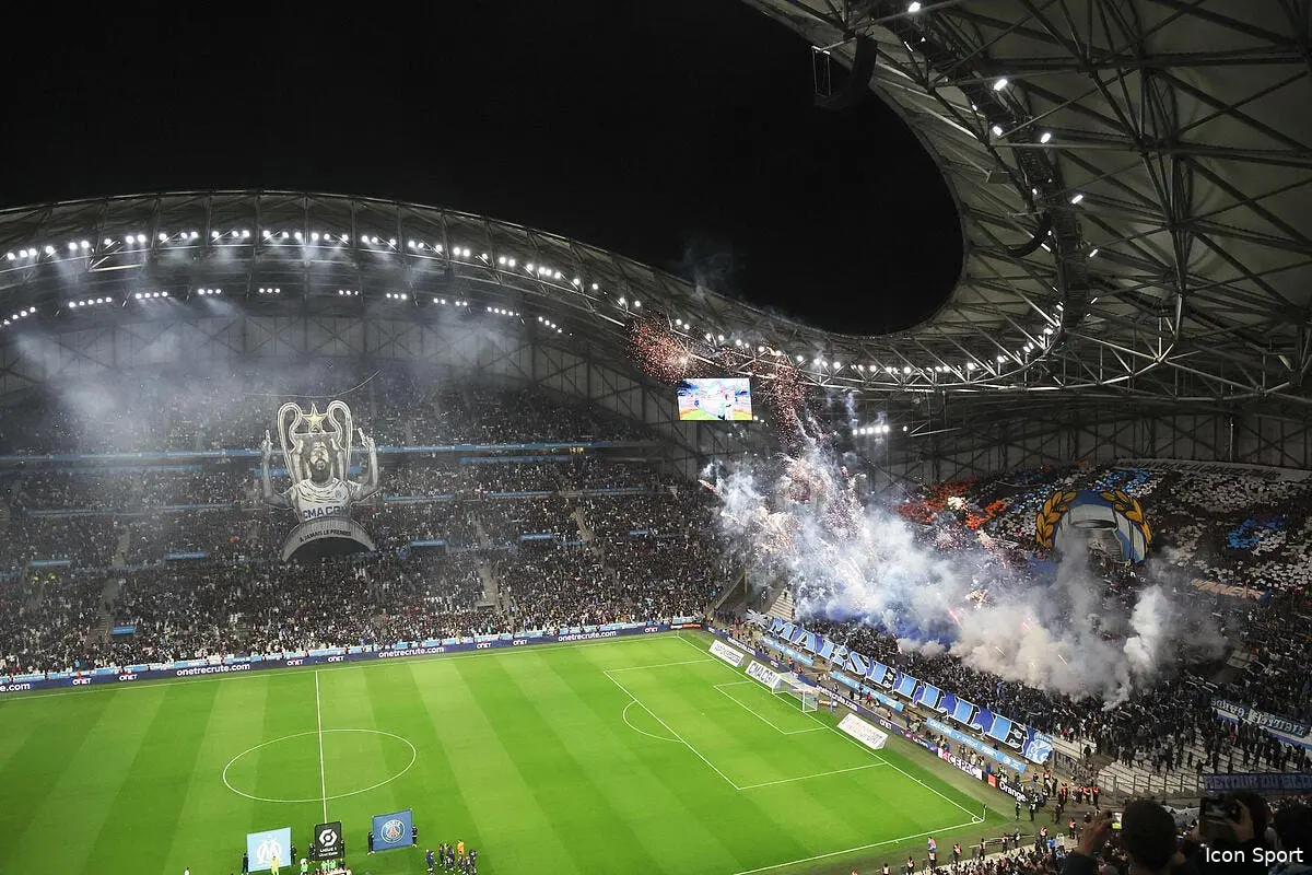 Bougheraba en superstar d'OM-PSG, le tifo qui fait scandale