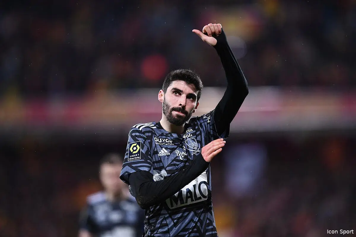 Mercato : Il poursuit le PSG en L1, Rennes et Lens le veulent