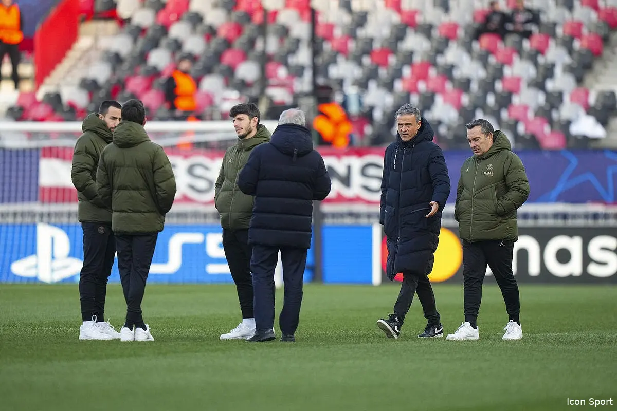 Brest-PSG : Où est Kvara ? Les supporters étonnés