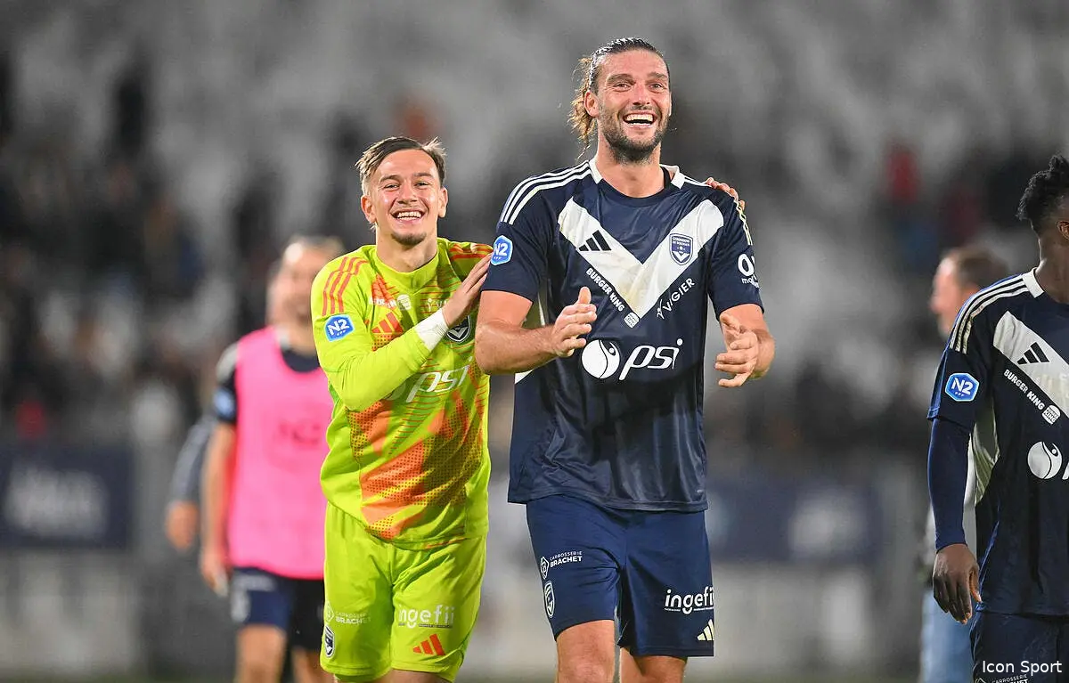 carroll en feu bordeaux recoit un avertissement iconsport 244092 0163 384742