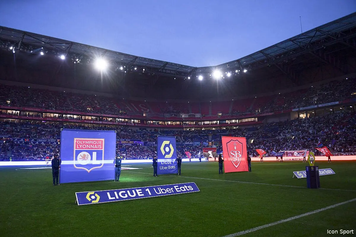 OL : Il reste à Lyon et refuse toutes les offres